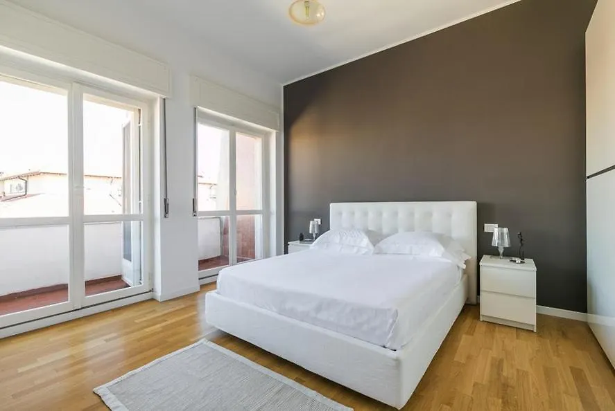 Sant'Ambrogio Elegance Apartment Milan